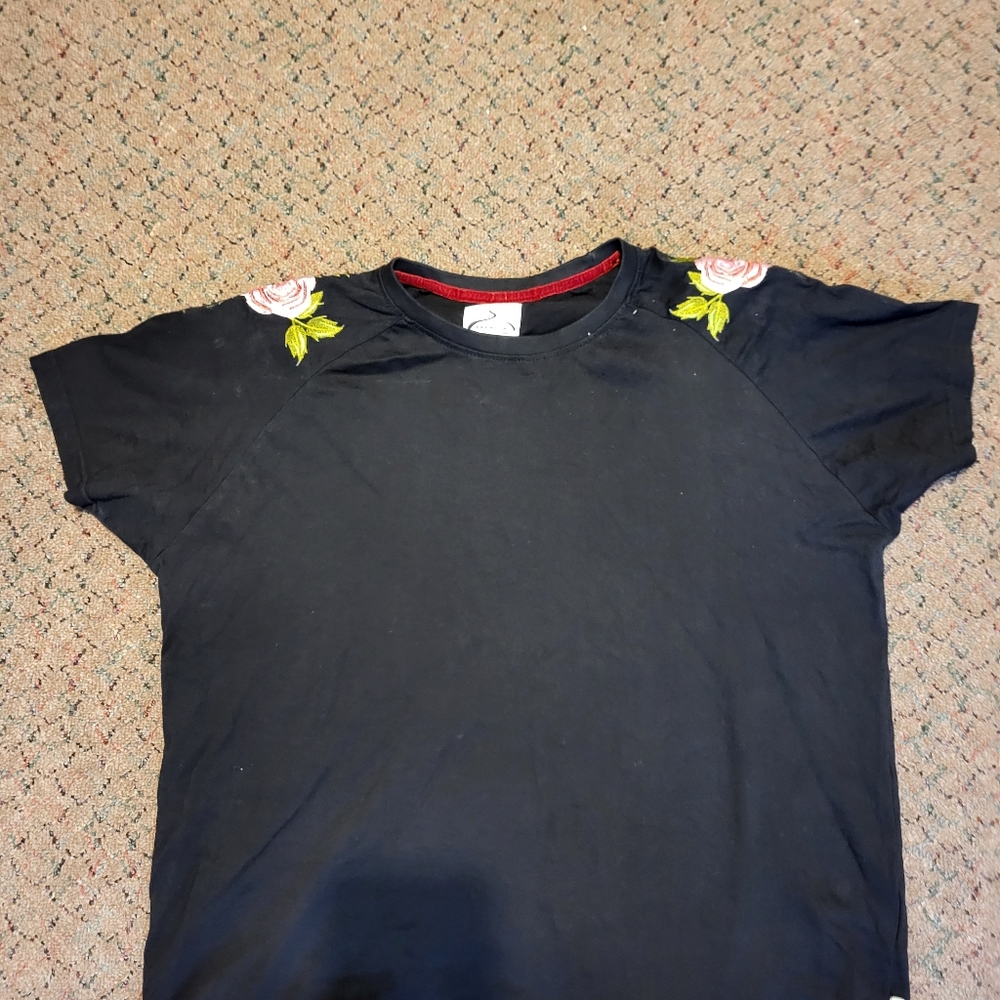Black T-shirt with rose embroidery